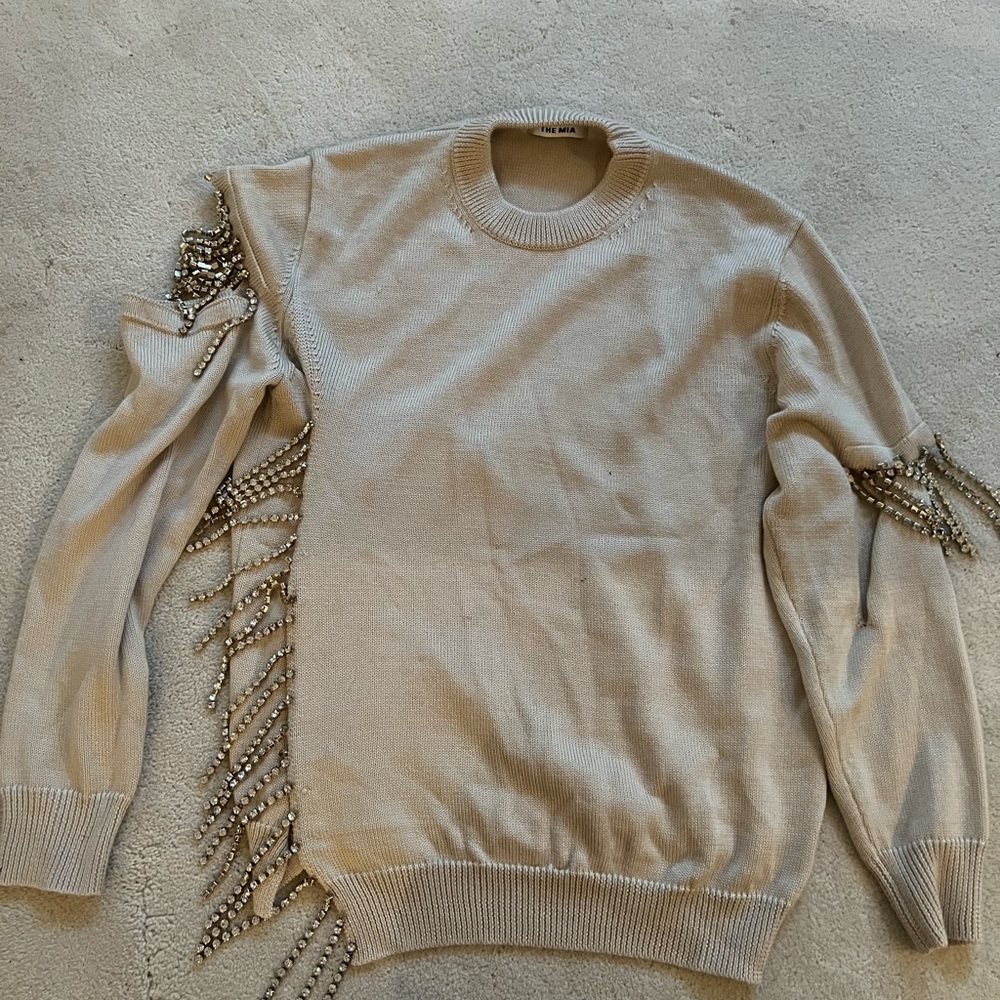 Sweater - Picture 2 of 5